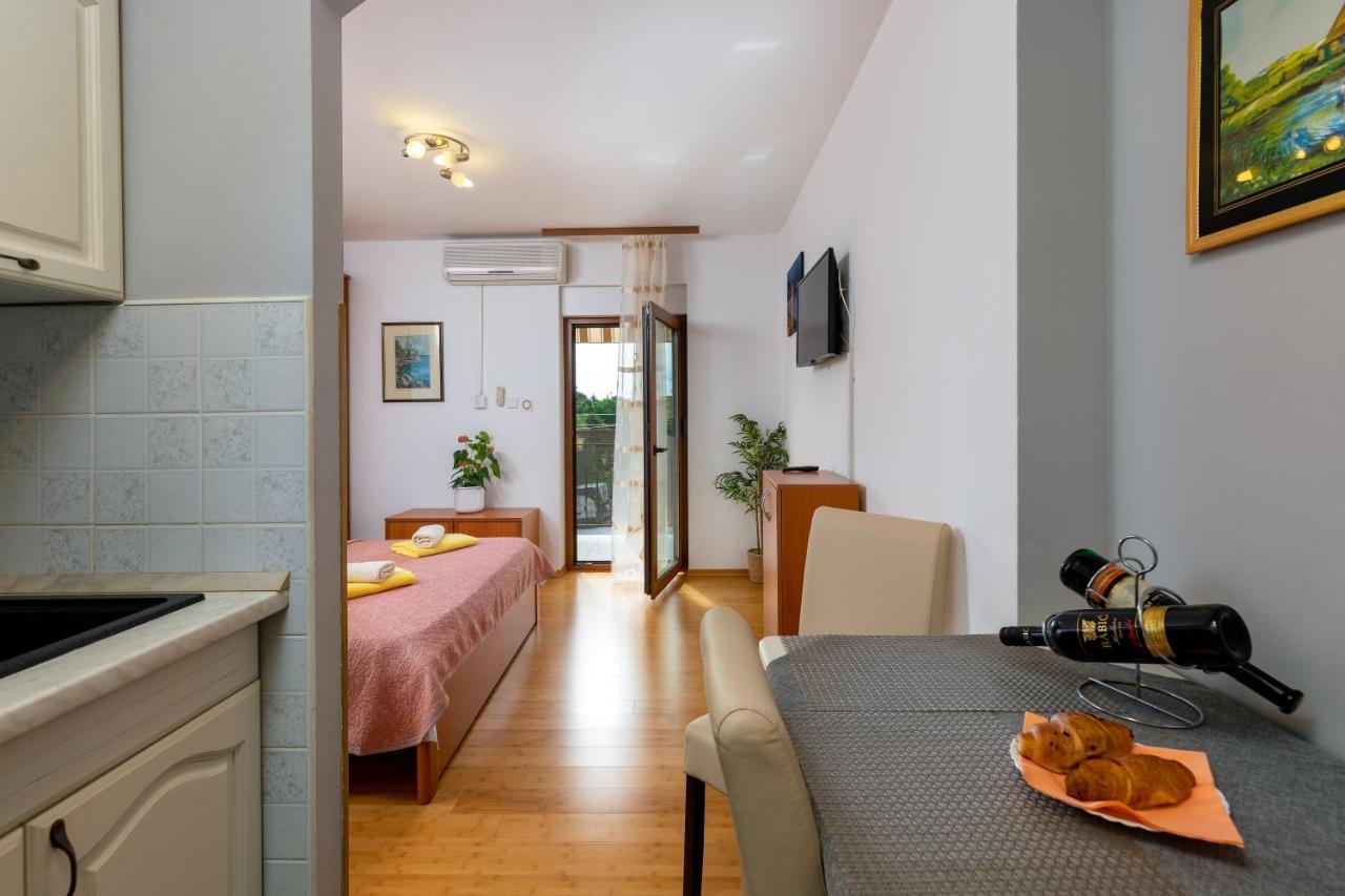 Apartments Kristina Rovinj Exterior foto